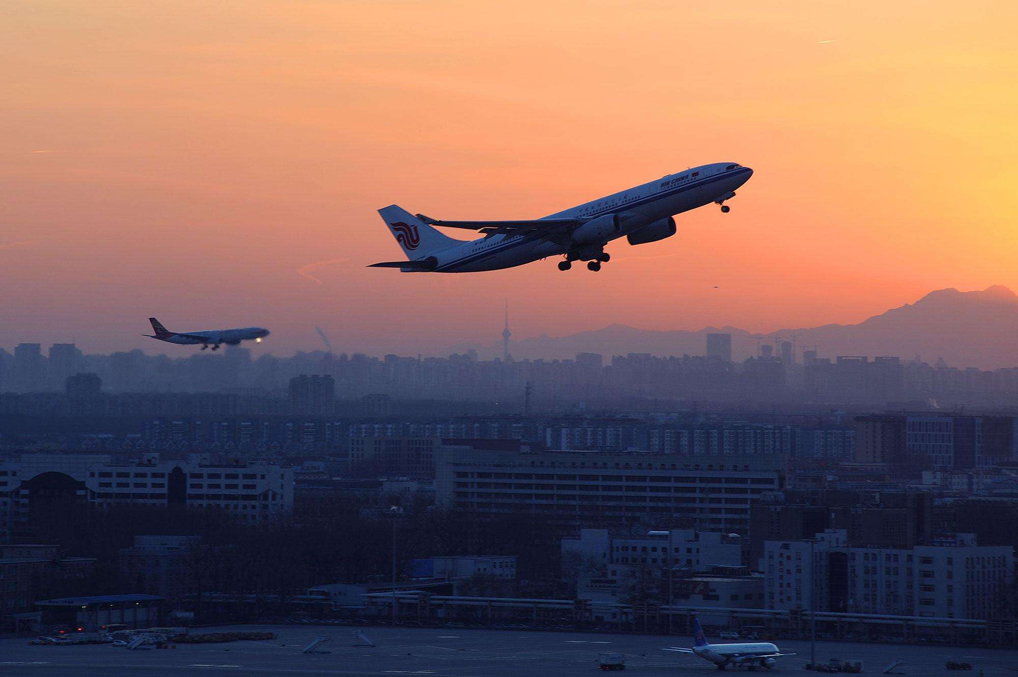 顺丰、京东、菜鸟挑起航空战役！未来的航空物流将会如何发展？